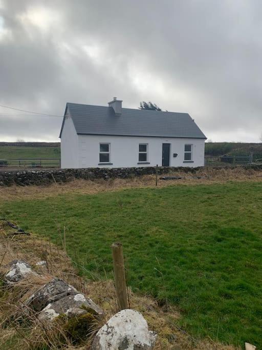 Kilmoon Cottage, Entire Home In Lisdoonvarna Bagian luar foto